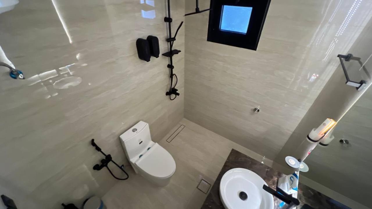 Two Bedrooms With Kafd View Apartment